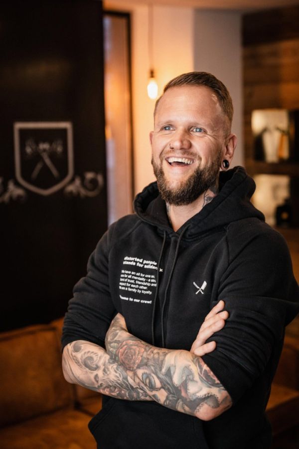 Marvin Eder - Pekkerei